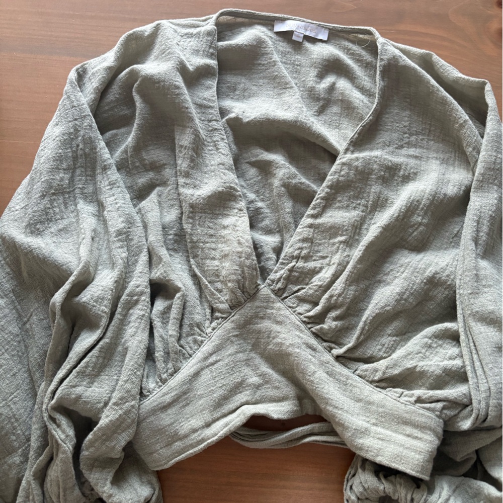 Luna b. Sage Green Linen Blouse Small